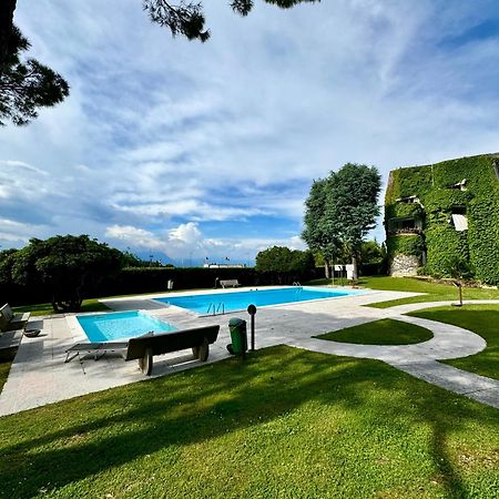 Amazing Residence Lake View Desenzano Desenzano del Garda Exterior photo